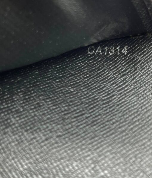 Обложка для паспорта Louis Vuitton A104123 чёрная 14/10 см - фото 5
