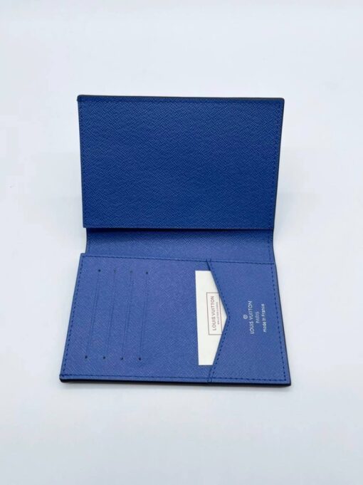 Обложка для паспорта Louis Vuitton A104143 синяя 14/10 см - фото 6
