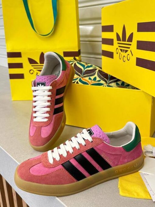 Кеды Adidas Gazelle x Gucci A104998 Pink - фото 1