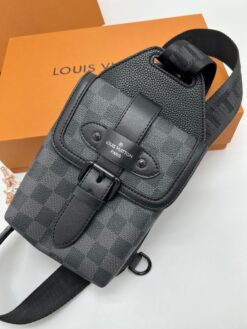 Мужская сумка-кобура Louis Vuitton A104164 из канвы серая 16:14 см