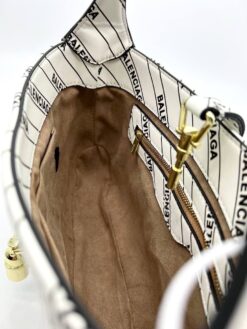 Женская кожаная сумка Gucci & Balenciaga A106096 белая 29/18 см