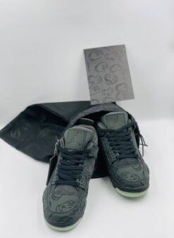 Кроссовки Nike Air Jordan 4 Retro Kaws Dark Grey