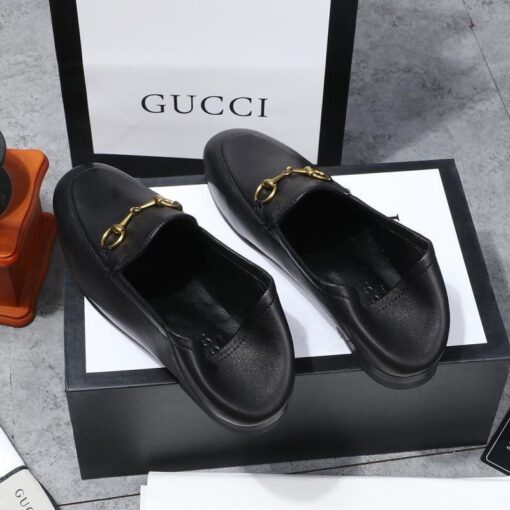 Туфли женские Gucci Brixton Premium A108106 черные - фото 3