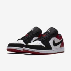 Кроссовки Nike Air Jordan 1 Retro «Black Toe» Low Black White Red