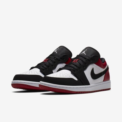 Кроссовки Nike Air Jordan 1 Retro "Black Toe" Low Black White Red - фото 4