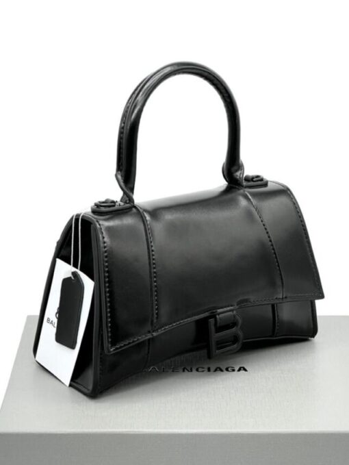 Женская кожаная сумка Balenciaga Hourglass A107820 чёрная 23/14 см - фото 1