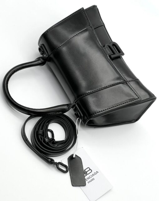 Женская кожаная сумка Balenciaga Hourglass A107820 чёрная 23/14 см - фото 4