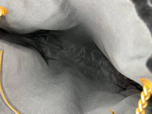 Женская кожаная сумка Balenciaga Crush Tote Bag Black 30/30 см - фото 8