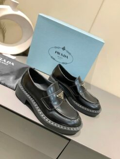 Туфли-лоферы женские Prada Premium A110380 чёрные