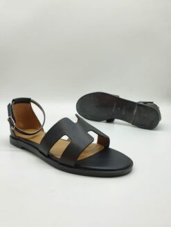 Босоножки женские Hermes Chypre Sandals A110030 кожаные чёрные