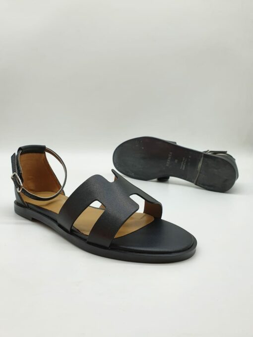 Босоножки женские Hermes Chypre Sandals A110030 кожаные чёрные - фото 1
