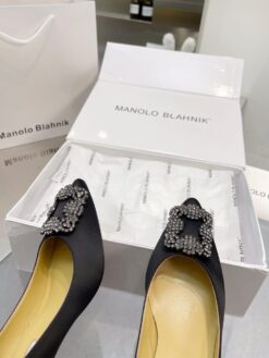 Атласные женские туфли Manolo Blahnik Hangisi 7 см каблук чёрные