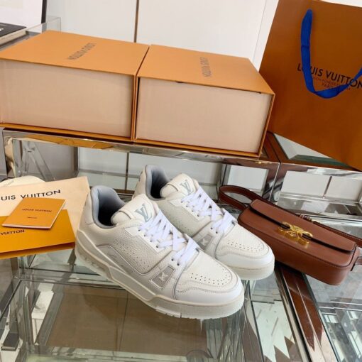 Кроссовки Louis Vuitton Trainer Premium A110673 White - фото 2