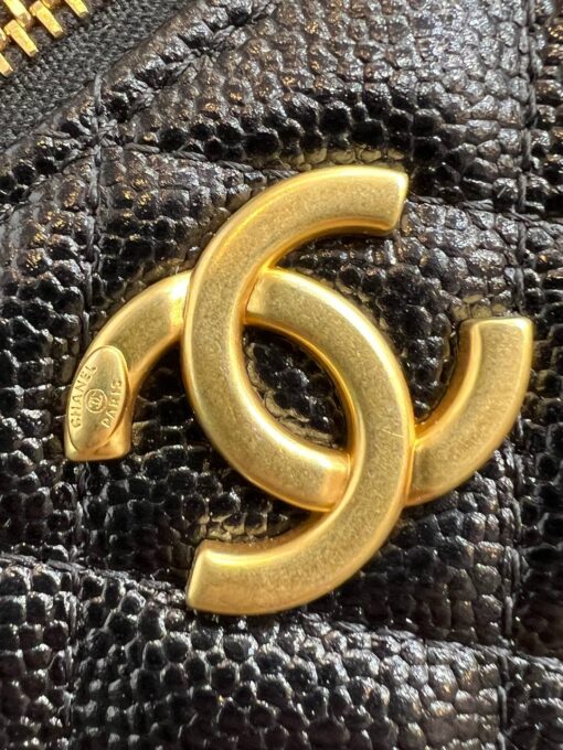 Косметичка Chanel Vanity Case из кожи Caviar 16/10/7 премиум-люкс чёрная - фото 3