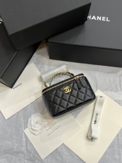 Косметичка Chanel Vanity Case из кожи Caviar 16/10/7 премиум-люкс чёрная