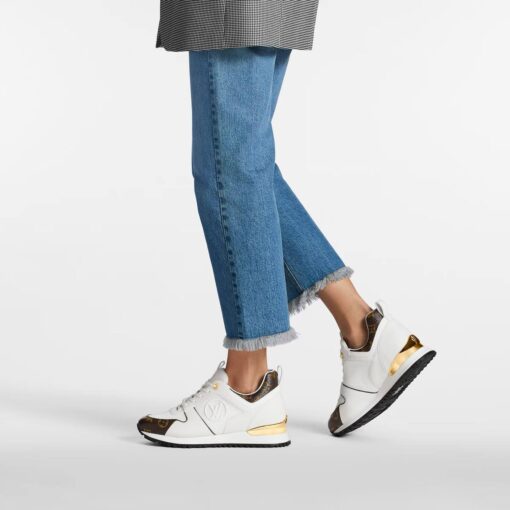 Кроссовки женские Louis Vuitton Run Away A111720 белые - фото 2