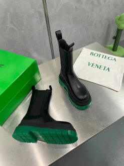 Ботинки Bottega Veneta BV Tire Chelsea Leather 630297VBS5 Premium Black-Green