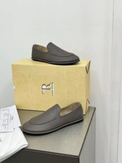 Мокасины The Row Canal Loafer in Leather F1258L74 Premium Grey
