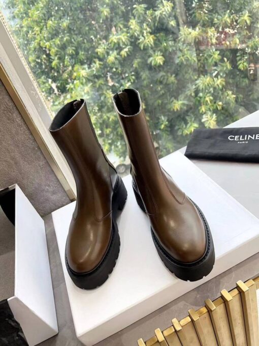 Ботинки Celine Bulky Boots With Back Zip And Triomphe In Calfskin 352033554C.15KC Brown-Black - фото 2