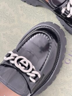 Туфли женские Gucci 756401 DS8J0 с цепочкой и переплетёнными G премиум черные
