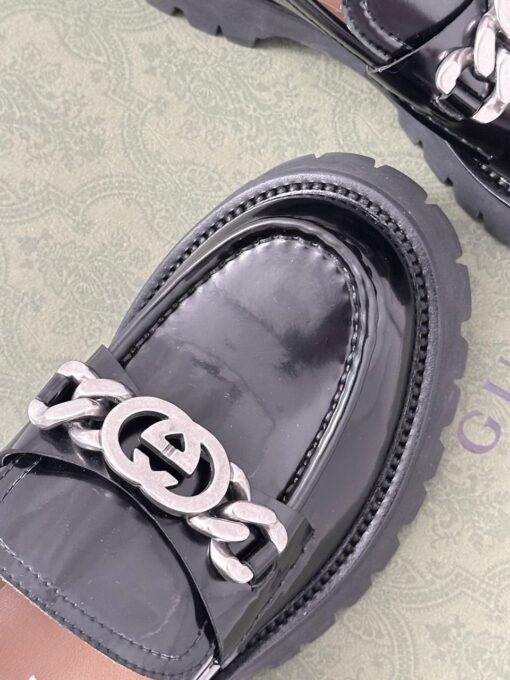 Туфли женские Gucci 756401 DS8J0 с цепочкой и переплетёнными G премиум черные - фото 6