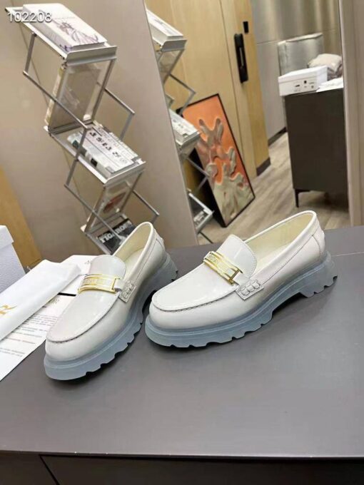 Туфли-лоферы Dior кожаные A113372 белые - фото 8
