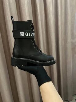 Ботинки женские Givenchy A113505 черные