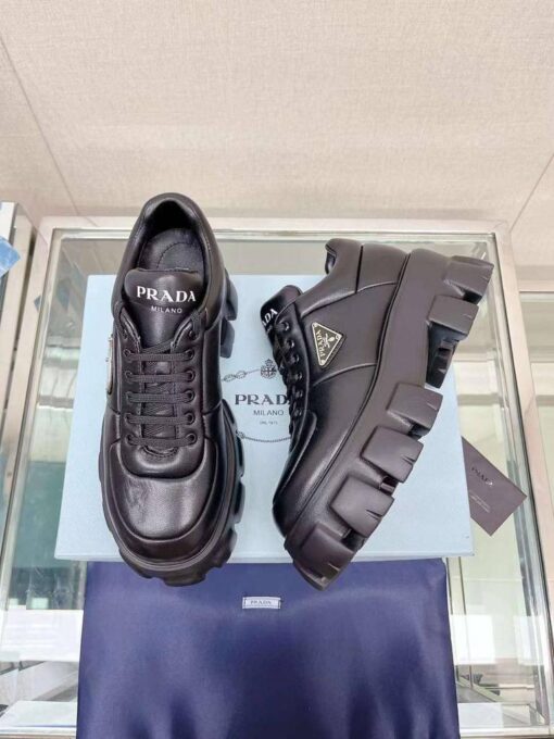 Туфли-ботинки Prada Monolith A113637 чёрные - фото 4