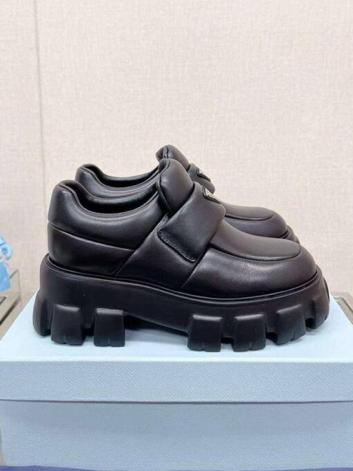 Туфли-ботинки Prada Monolith A113648 чёрные - фото 1