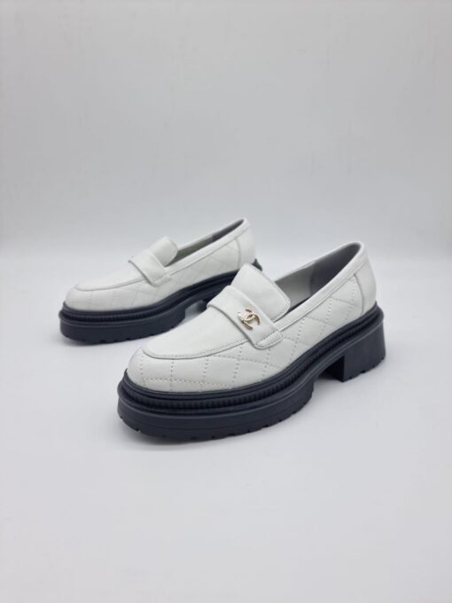 Туфли Chanel A113823 стёганые белые - фото 1