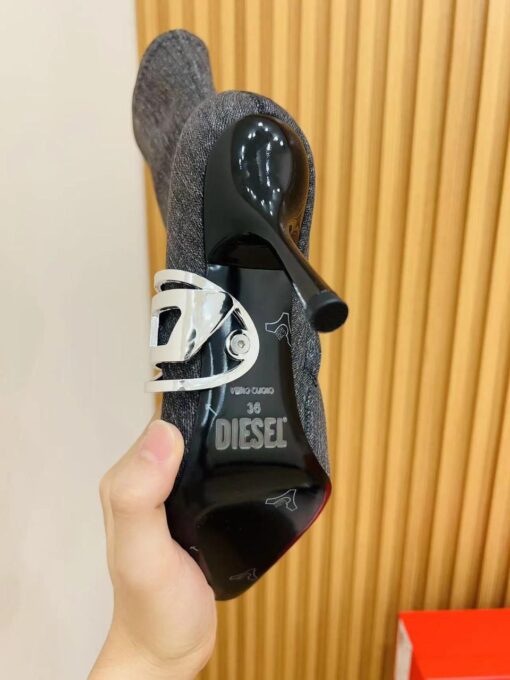 Ботильоны Diesel D-Eclipse BT C Heeled Ankle In Stretch Denim Y03221P0585 Premium Grey - фото 3