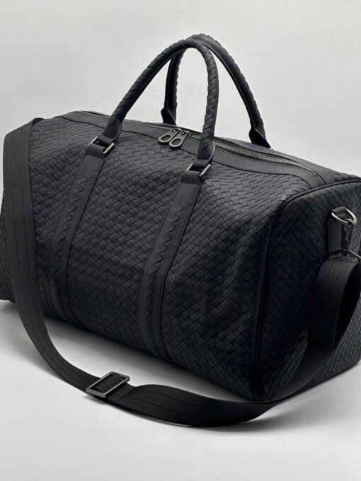 Дорожная кожаная сумка Bottega Veneta A114018 48/25 см черная - фото 1