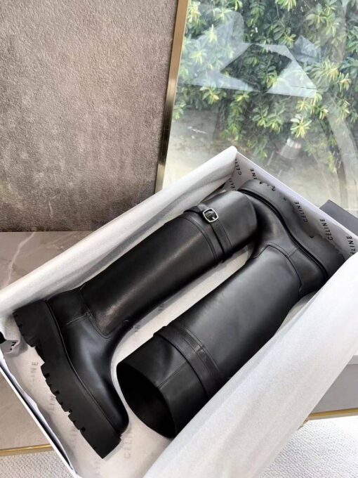 Сапоги Celine Bulky High Buckle Boot In Calfskin 352023554C Premium Black - фото 3