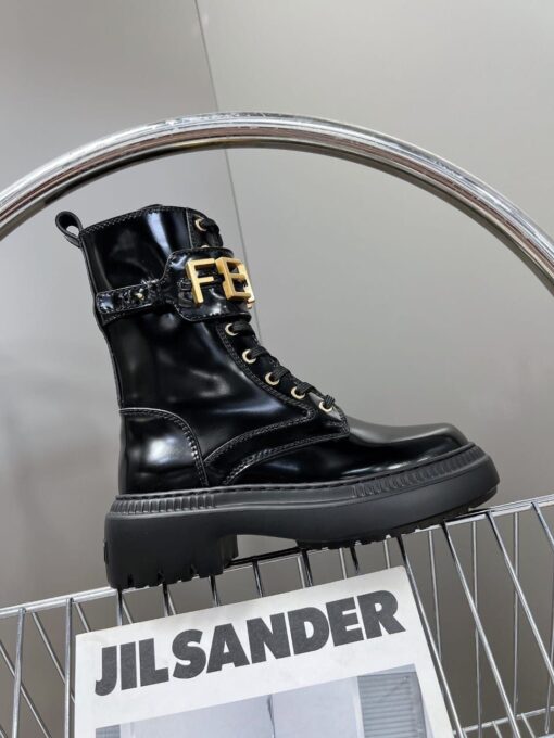 Ботинки Fendi Fendigraphy Leather Biker Boots 8T8355AKY6F1H1K Premium Black - фото 4