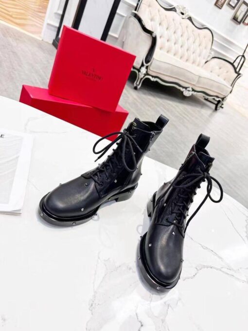 Ботинки осенние Валентино A114511 с шипами чёрные - фото 3