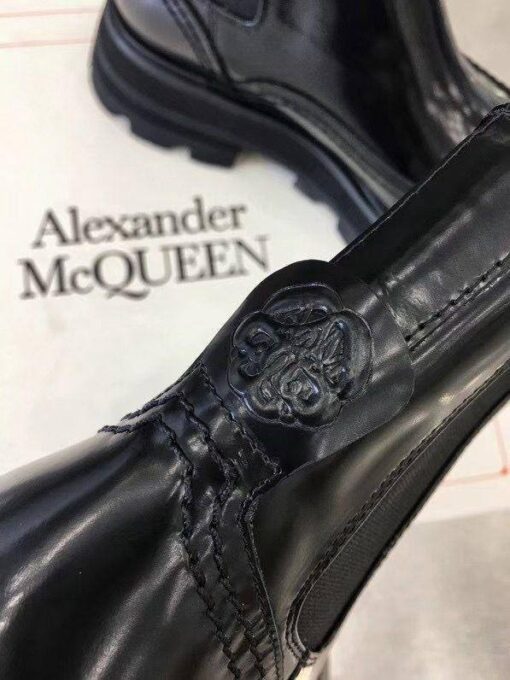 Ботинки женские Alexander McQueen A114597 лакированные чёрные - фото 3