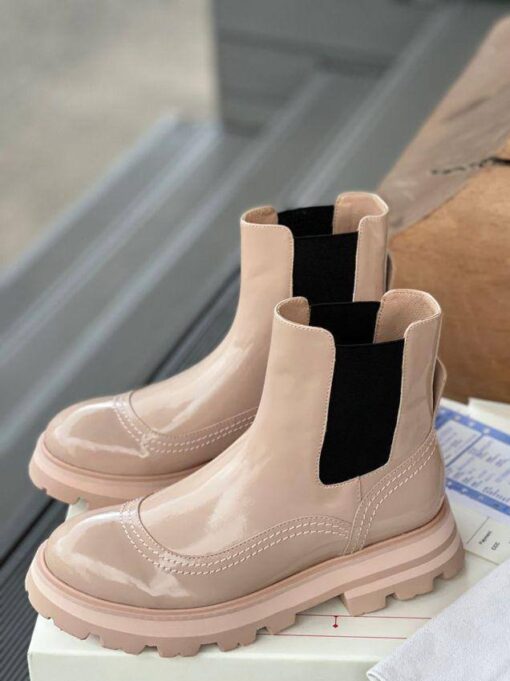 Ботинки женские Alexander McQueen A114608 лакированные бежевые - фото 1