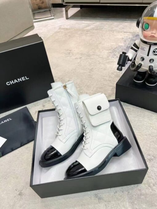 Ботинки женские Chanel A115550 с карманом белые - фото 2