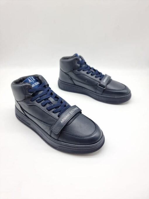 Мужские кроссовки Armani Exchange Mid A117249 зимние с мехом тёмно-синие - фото 1