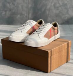 Burberry кроссовки и кеды
