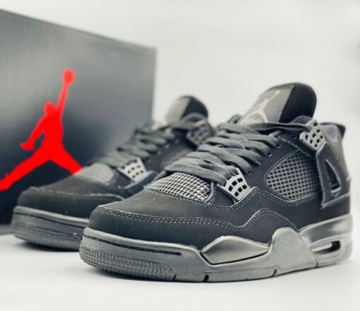 Кроссовки Nike Air Jordan 4 Retro Black зимние c мехом - фото 1