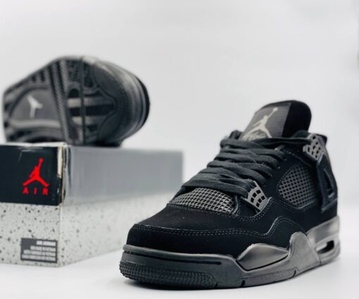 Кроссовки Nike Air Jordan 4 Retro Black зимние c мехом - фото 3