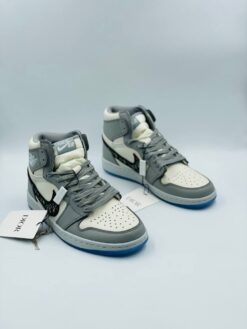 Кроссовки Nike Air Jordan 1 Retro High x Dior Premium Grey