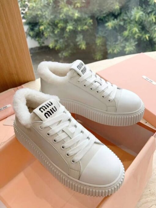 Кроссовки Miu Miu Leather Sneakers 5E838D Winter Premium White - фото 1