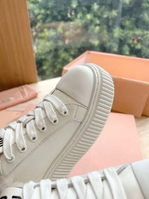 Кроссовки Miu Miu Leather Sneakers 5E838D Winter Premium White - фото 7