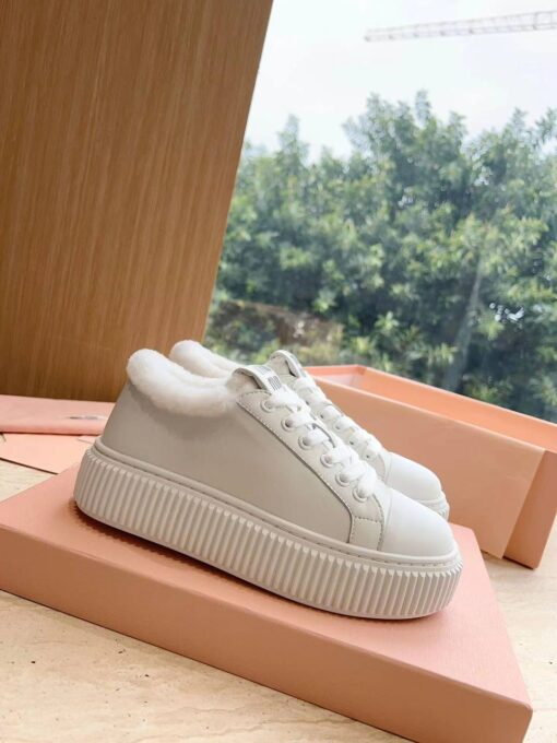 Кроссовки Miu Miu Leather Sneakers 5E838D Winter Premium White - фото 2