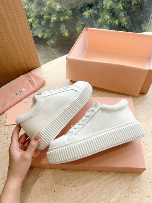 Кроссовки Miu Miu Leather Sneakers 5E838D Winter Premium White - фото 3