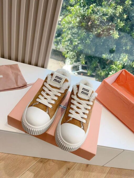 Кроссовки Miu Miu Suede Sneakers 5E986D Winter Premium Chestnut - фото 2