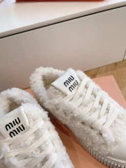 Кроссовки Miu Miu Shearling Sneakers 5E988D Winter Premium W.White
