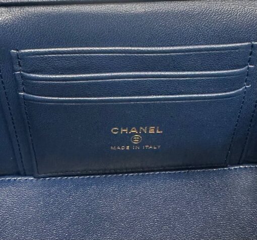 Косметичка Chanel Vanity Case из кожи Caviar 16/10/7 премиум-люкс синяя - фото 4